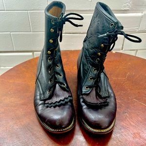 Vintage black and burgundy lace up roper boots size 7